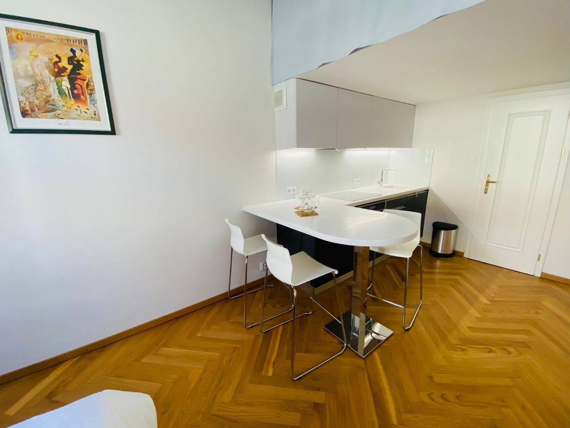 Appartement Modern Letna